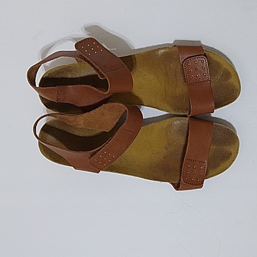 Eric Michael Wedge Sandals - Picture 2 of 7